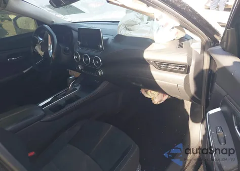 2021 Nissan Sentra Sr Xtronic Cvt z USA, uszkodzony, nr VIN 3N1AB8DV9MY288232